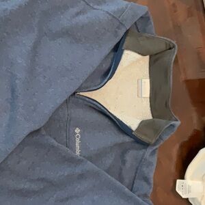 Men’s large grey/blue pull over Columbia sweatshirt